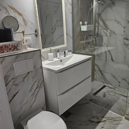 Apartment Ams 104 *